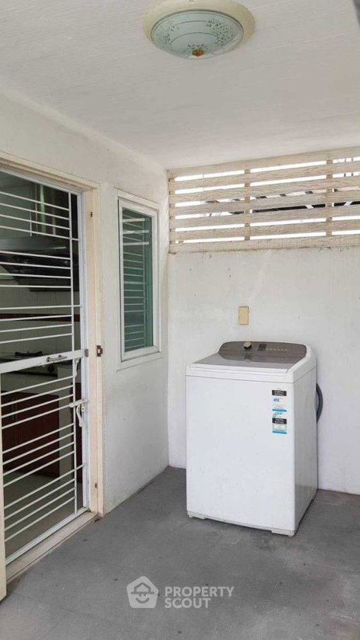 รูป บ้าน 4 ห้องนอน พื้นที่ 325 ตร.ม. ขาย ใน สะพารศุกร์ ศรีราชา ชลบุรี (ID 1442529) - รูปที่ 17/28
