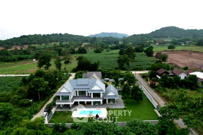 Houses for sale Khao Chi Chan : Pet-Friendly 3-BR Villa 343 Sqm, Nongnooch Garden Pattaya (Sattahip) (ID 1446725)