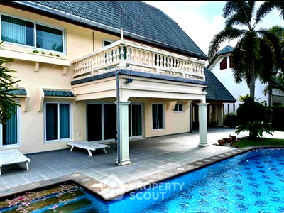 บ้านเดี่ยว ชลบุรี : บ้านเดี่ยว 3 ห้องนอน ที่เลี้ยงสัตว์ได้ สำหรับขาย โคโคนัท วัลเลย์ พง (ID 1542188)