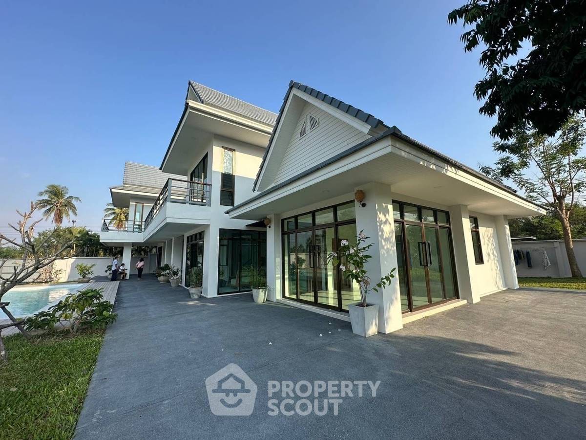 รูป ขายวิลล่า 3 ห้องนอน พื้นที่ 343 ตร.ม. สัตหีบ ชลบุรี (ID 1744938) - รูปที่ 2/30