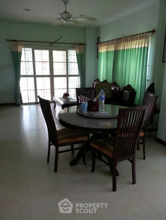 รูป บ้านเดี่ยว 3 ห้องนอน เพื่อขาย ในศรีราชา ชลบุรี (203.8 ตร.ม.) (ID 1601163) - รูปที่ 4/6