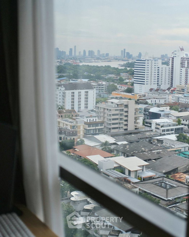รูป คอนโด 1 ห้องนอน Regal Sathon-Naradhiwas ชั้น 21 ใกล้ทุ่งมหาเมฆ (ID 2443889) - รูปที่ 2/12