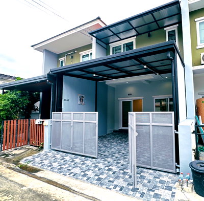 ทาวน์โฮม สวนสัตว์ซาฟารีเวิลด์ : ✨รีโนเวทใหม่✨ ทาวน์โฮม 2 ชั้น ต่อเติมเต็มพื้นที่ 3 ห้องนอน 2 ห้องน้ำ📍พาทาโกเนีย 5 รามอินทรา-ซาฟารี
