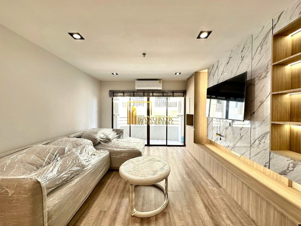 picture Top View Tower | Beautifully Renovated 3 Bedroom Condo - BR18206CD - 1/36