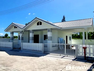 Houses for sale : House on a retirement resort 1868008