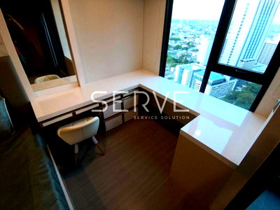 Condos for rent : Studio with Partition Super High Fl. 35+ Fully furnished Good Location Next to BTS Ha Yaek Lat Phrao 10 m. @ Life Ladprao