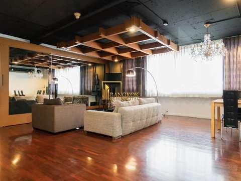 Sukhumvit Casa | Stylish 3 Bedroom Condo For Rent in Nana - BR5860CD