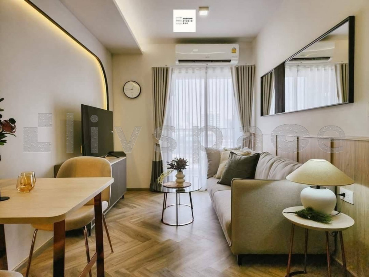 รูป ▚ LD225ツ สำหรับเช่า Chapter Thonglor 25 ⭐1 ห้องนอน แต่งสวยมาก [Chic Boutique] พื้นลายก้างปลา ครัวแยก  - รูปที่ 2/8