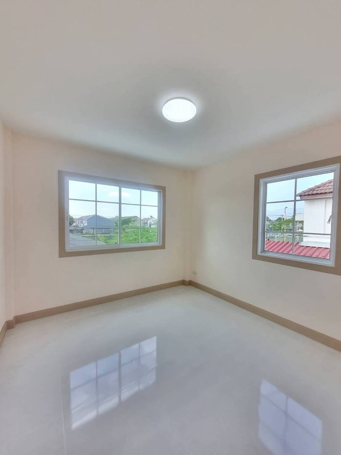 รูป ขายบ้าน ปิยวรารมย์ 1 ถนนบางกรวย–ไทรน้อย ทาวน์เฮาส์ 2 ชั้น หลังมุม ตกแต่งใหม่พร้อมอยู่ หลังบ้านไม่ติดใคร ราคาขายเพียง 2,890,000 บาท ฟรีโอน - รูปที่ 13/20
