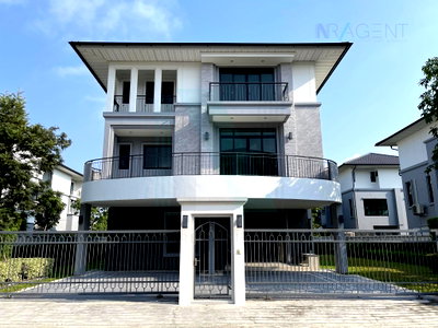 บ้านเดี่ยว กรุงเทพมหานคร : ขายบ้านเดี่ยว โครงการ ศุภาลัย เอเลแกนซ์ บรมราชชนนี 121 3 ชั้น 4 ห้องนอน 4 ห้องน้ำ
