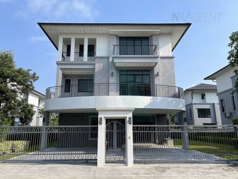 ขายบ้านเดี่ยว โครงการ ศุภาลัย เอเลแกนซ์ บรมราชชนนี 121 3 ชั้น 4 ห้องนอน 4 ห้องน้ำ