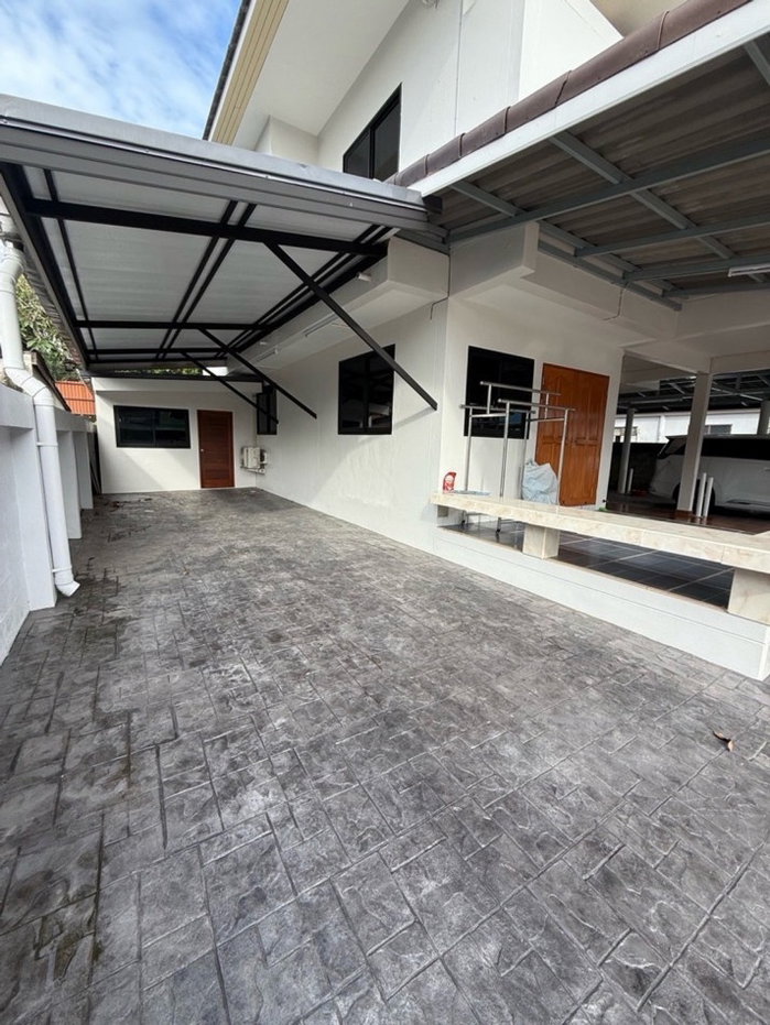 รูป  ให้ เช่าบ้านเดี่ยว หลังใหญ่ รีโนเวทใหม่ทั้งหลัง | พื้นที่ใช้สอย 250 ตร.ม. ลาดพร้าว71 - รูปที่ 5/12