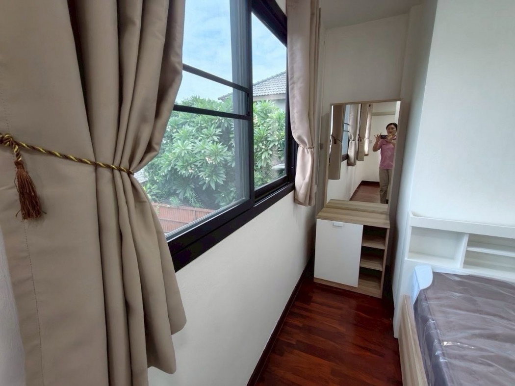 รูป  ให้ เช่าบ้านเดี่ยว หลังใหญ่ รีโนเวทใหม่ทั้งหลัง | พื้นที่ใช้สอย 250 ตร.ม. ลาดพร้าว71 - รูปที่ 10/12