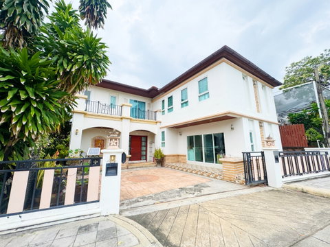 🏰บ้านใหญ่ 155 ตรว. ที่ดอนเมือง แกรนด์คาแนล ดอนเมือง 5 ห้องนอน / 6 ห้องน้ำ พื้นที่เยอะจนวิ่งเล่นได้ทั้งครอบครัว + มีเรือนรับรองติดคาแนลในโครงการ!💦