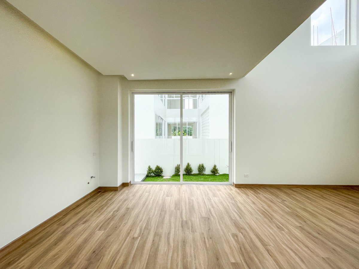 รูป บ้านเดี่ยวใกล้เมือง วิวสวย เดินทางเข้าออกหลายทางใกล้สนามบิน - รูปที่ 4/18