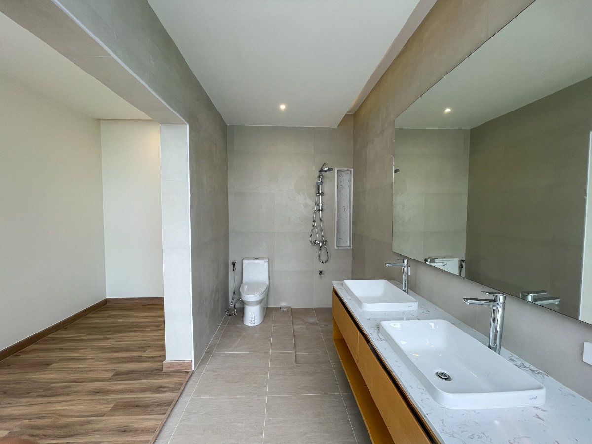 รูป บ้านเดี่ยวใกล้เมือง วิวสวย เดินทางเข้าออกหลายทางใกล้สนามบิน - รูปที่ 12/18