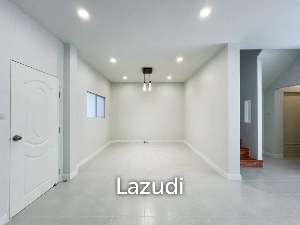 รูป 3-Bedroom Townhouse Near Central Phuket - รูปที่ 8/18