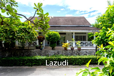 Houses for sale Hua Hin Bus Station : Baan Chaliang Lom: 3 Beds Beachfront Detached House