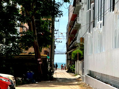 Land for sale Lieb Tang Rodfai : Land in Paata Prime location located just only 200mtrs from Jomtien Beach Pattaya 
