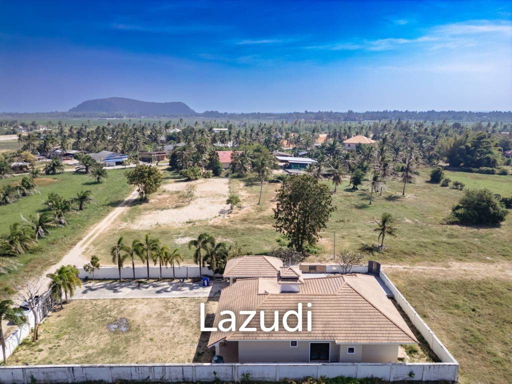 รูป Mountain Views Land with Pool villa construction 90 % completed in Pran Bu Ri - รูปที่ 6/8