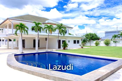 Houses for sale Hua Hin Bus Station : Stunning 2 Storey 5 Bed with 1 Rai land in City Center