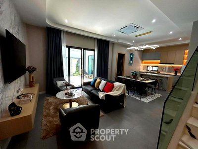 บ้านเดี่ยว วัดพระใหญ่ : ขายวิลล่า 4 ห้องนอน พร้อมสระ Modern Luxury Pool Villa พัทยาใต้ (ID 2102081)