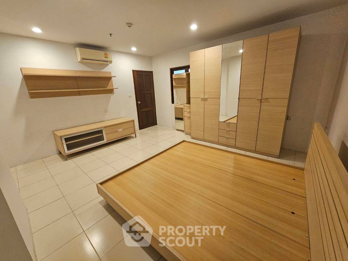 รูป คอนโด 2 ห้องนอน 95 ตร.ม. ชั้น 19 Thew River Place ใกล้ MRT สิรินธร (ID 1944073) - รูปที่ 3/11