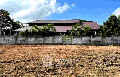 Land for sale Chiang Mai : Land For Sale In Ton Pao San Kamphaeng Chiang Mai (ID 1969626)