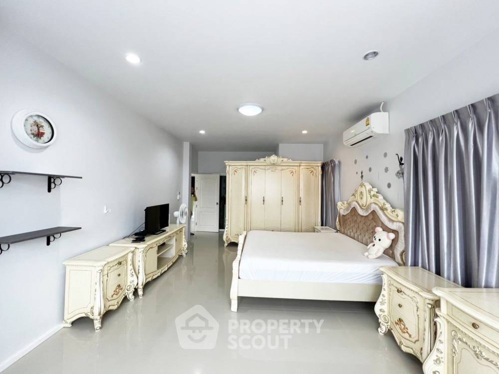 picture 5-BR House 400 Sqm For Sale, Top Land Ratsada Phuket (ID 1865053) - 14/20