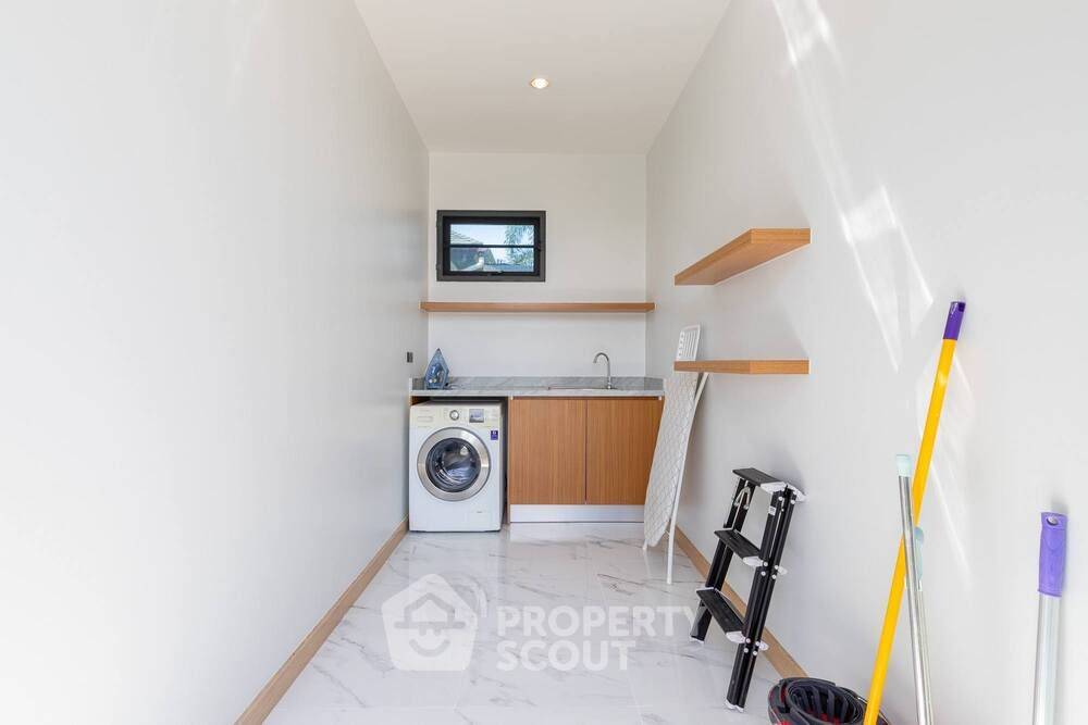 รูป บ้าน 4 ห้องนอน 300 ตร.ม. เดอะ เอส วิลล่า ใกล้ลายัน ภูเก็ต (ID 791169) - รูปที่ 25/27
