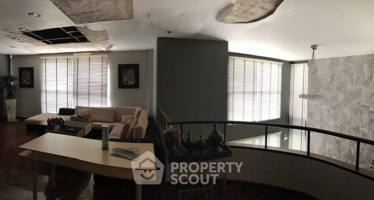 รูป บ้าน 4 ห้องนอน ขาย ในแซมเสนใน พญาไท ใกล้ BTS สะพานควาย (ID 2083325) - รูปที่ 3/33