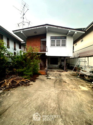 ที่ดิน โรงเรียนเซนต์แอนดรูส์อินเตอร์เนชันแนล กรุงเทพ : ขายที่ดิน ถนนสุขุมวิท พระโขนงเหนือ ใกล้ BTS เอกมัย (ID 1894463)
