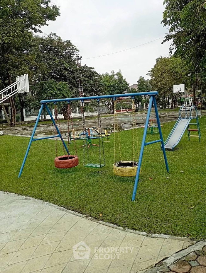 รูป บ้าน 3 ห้องนอน ขาย ใน นารีสา ธนบุรีรมย์ เขตทุ่งครุ (ID 1894315) - รูปที่ 4/9