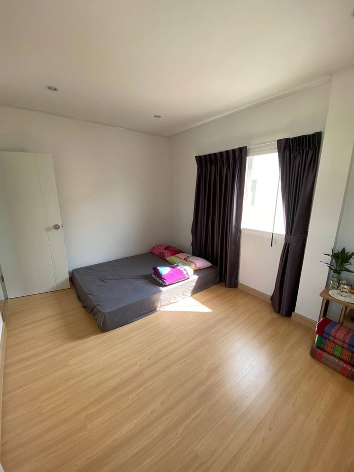 picture 🏡 Affordable Single Detached House – Second-hand but Like New, Ready to Move In - 11/18