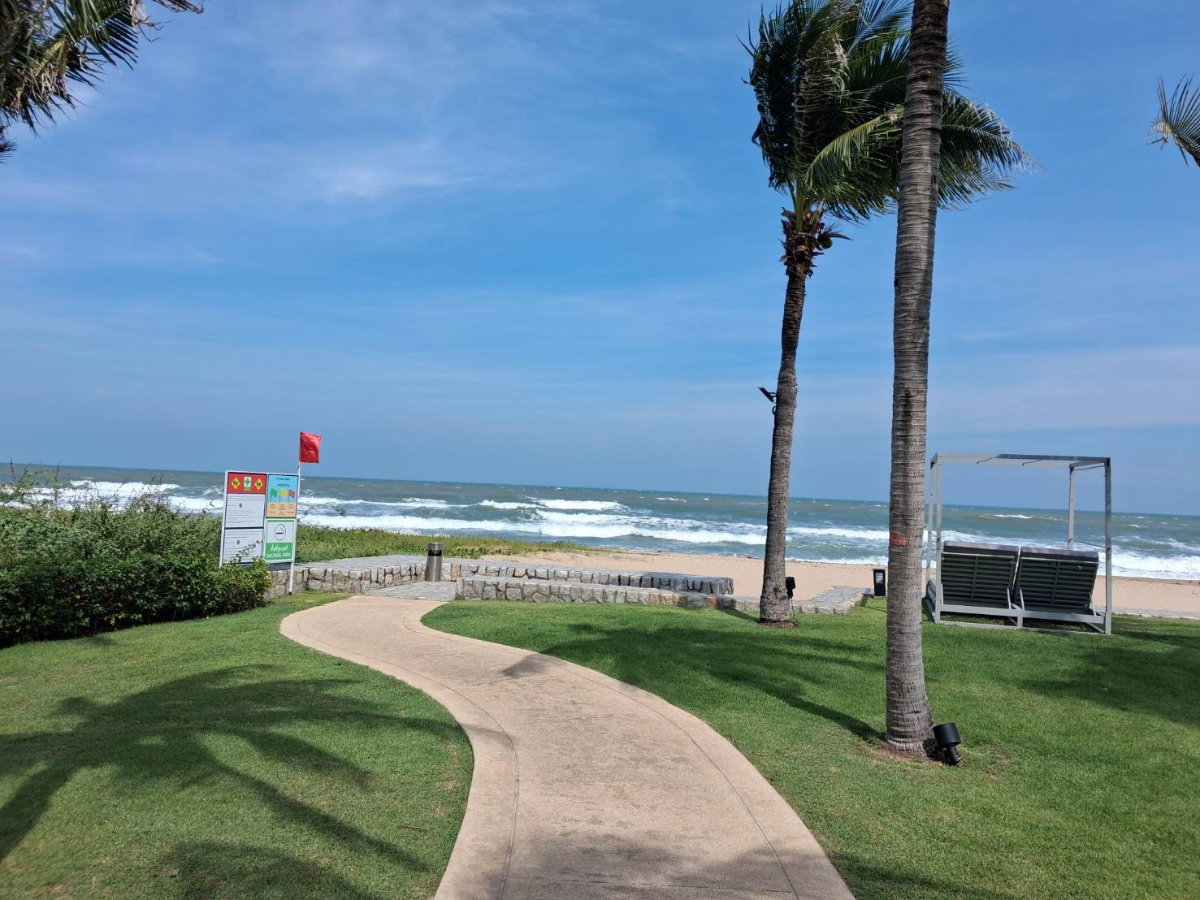 รูป "วิวทะเลหลักล้าน ในราคา 8.5 ล้านบาท! ขาย Bella Costa หัวหิน 3 ห้องนอน ห้องมุมชั้น 1 ถ้าอยากอายุยืนซื้ออยู่" - รูปที่ 7/17