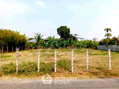 ที่ดิน สนามหลวง : ขายที่ดินเปล่า บางขุนนนท์ เขตบางกอกน้อย กรุงเทพ ราคา 15.08 ล้านบาท (ID 2105609)
