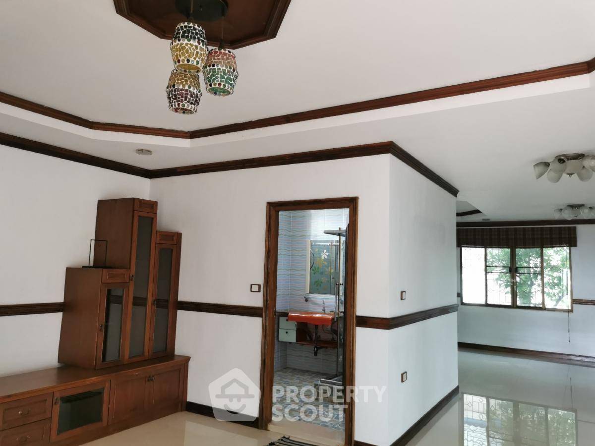 รูป บ้านเดี่ยว 4 ห้องนอน พื้นที่ 325 ตร.ม. ขาย ในศุรศักดิ์ ศรีราชา ชลบุรี (ID 1819691) - รูปที่ 5/21