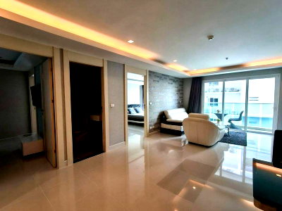 Condos for sale : Condo for sale in Pattaya on Pratumnak Hill, Cozy Beach View, beautiful room, move in Ready