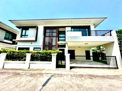 เช่าบ้านเดี่ยว ชลบุรี : บ้าน 3 ห้องนอน 230 ตร.ม. ให้เช่า เดอะ คอมพลีท ศรีราชา (สุรศักดิ์) (ID 2148327)