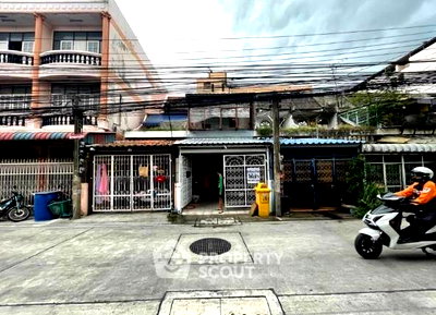 Townhouses for sale MRT Phra Ram 9 : 5-BR Townhouse For Sale, Din Daeng MRT Thailand Cultural Centre (ID 1863232)