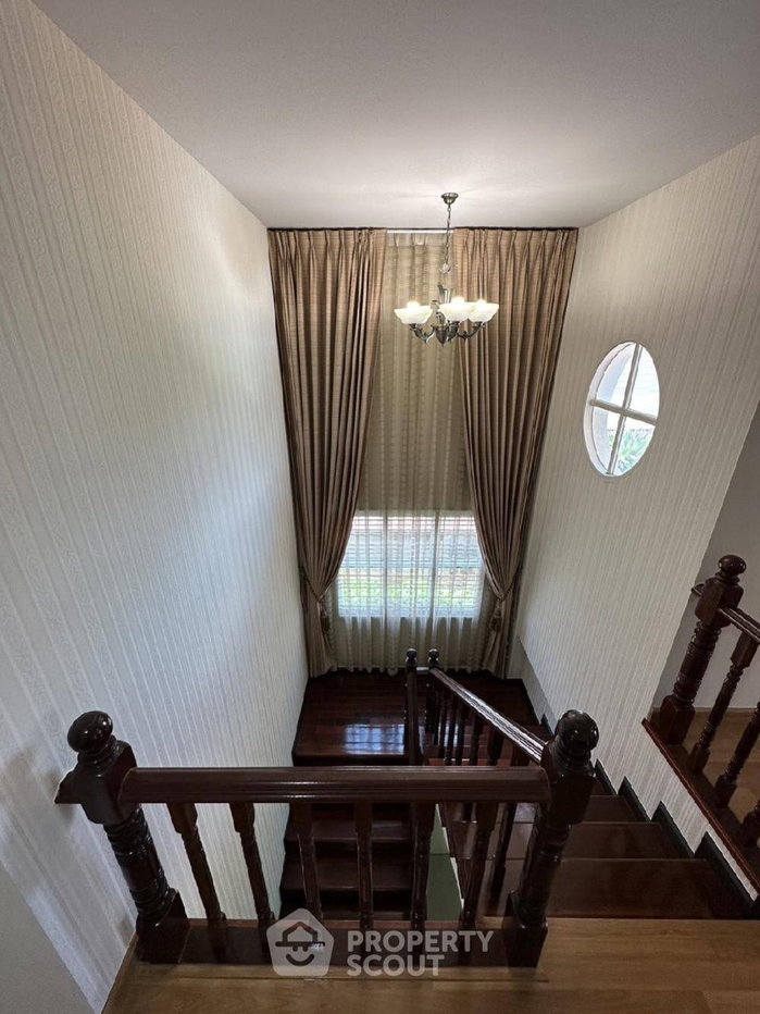 รูป บ้านเดี่ยว 4 ห้องนอน ขนาด 325 ตร.ม. สำหรับขาย ในเสม็ด เมืองชลบุรี ชลบุรี (ID 1275105) - รูปที่ 9/21