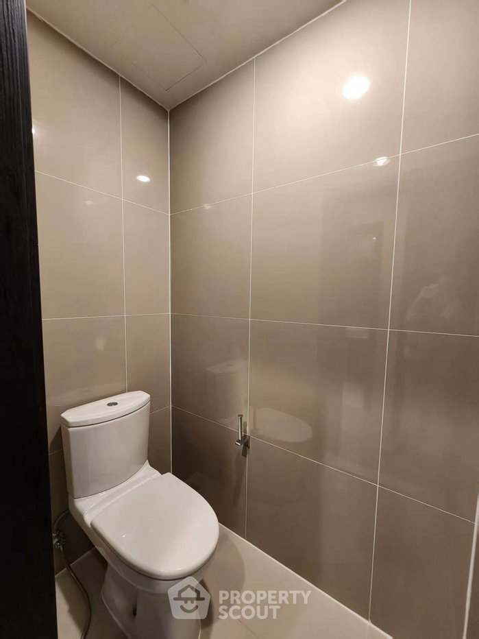 รูป คอนโด 1 ห้องนอน ชั้น 21 ที่ XT Huaikhwang ใกล้ MRT ห้วยขวาง (ID 2455911) - รูปที่ 9/9