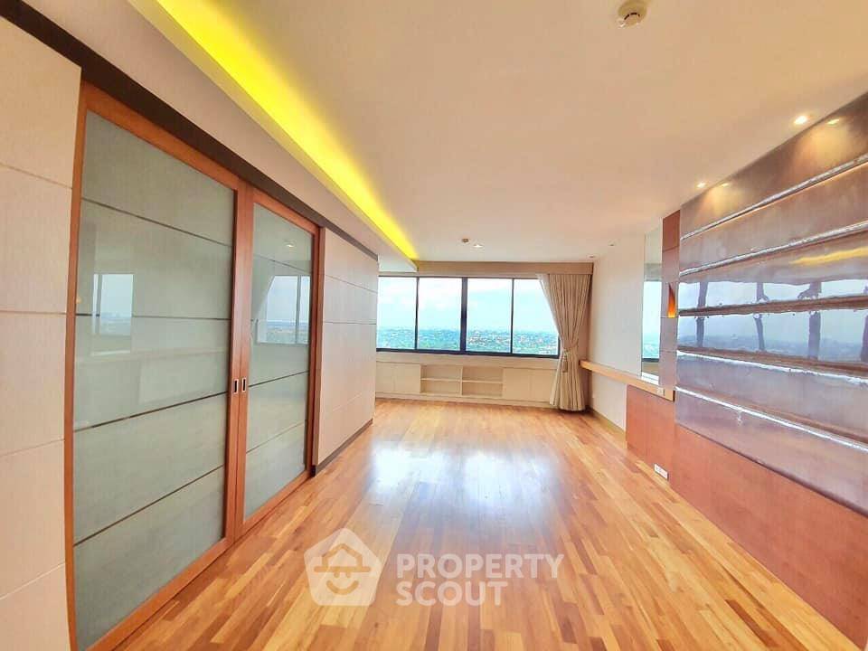 รูป คอนโด 4 ห้องนอน ขาย Riverine Place ชั้น 24 ใกล้ MRT แยกติวานนท์ (ID 566369) - รูปที่ 8/23