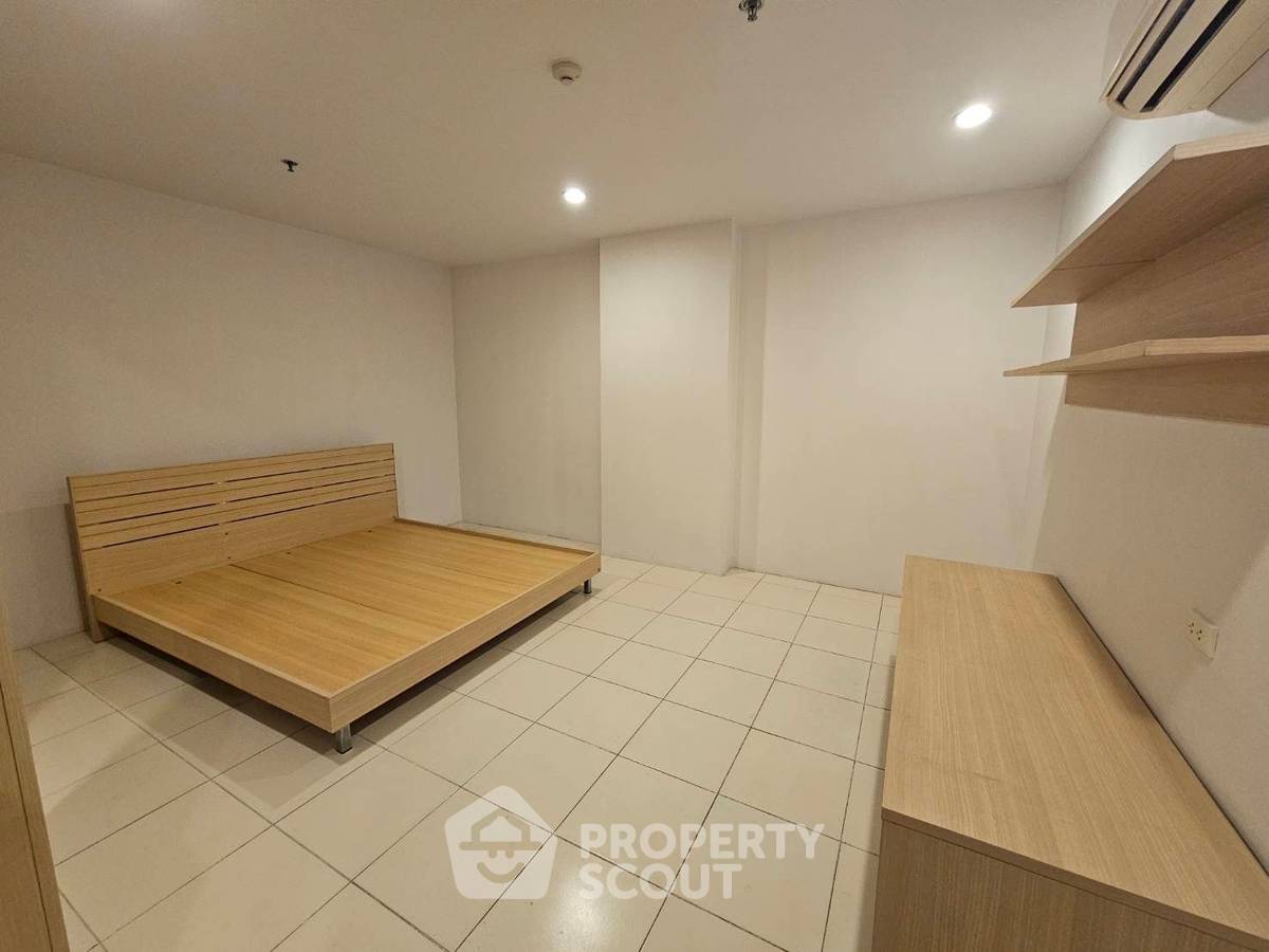 รูป คอนโด 2 ห้องนอน 95 ตร.ม. ชั้น 19 Thew River Place ใกล้ MRT สิรินธร (ID 1944073) - รูปที่ 2/11