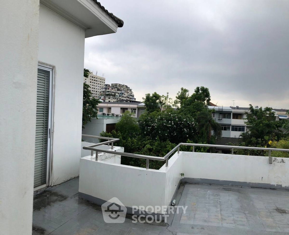 รูป บ้าน 4 ห้องนอน ขาย ในแซมเสนใน พญาไท ใกล้ BTS สะพานควาย (ID 2083325) - รูปที่ 31/33