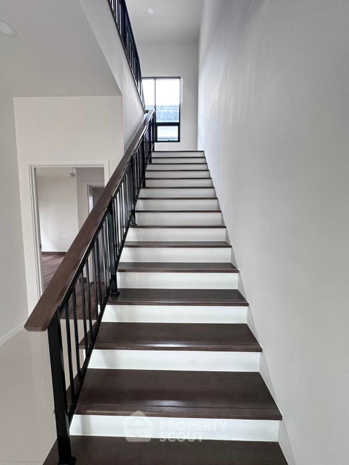 รูป บ้าน 5 ห้องนอน 377 ตร.ม. ขาย พร้อมเลี้ยงสัตว์ Britania บางนา-ศรีวารี ใกล้สระสะอาโครกใหญ่ (ID 2047019) - รูปที่ 8/37