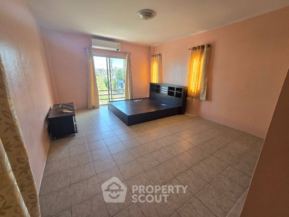 รูป บ้านเดี่ยว 2 ห้องนอน พร้อมเลี้ยงสัตว์ได้ ขาย ในหนองขาม ศรีราชา (93 ตร.ม.) (ID 1887414) - รูปที่ 4/10