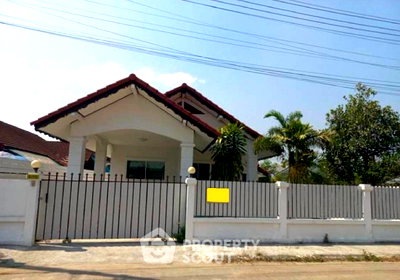 บ้านเดี่ยว รวมโชค มอลล์ : บ้าน 3 ห้องนอน 150 ตร.ม. พร้อมเลี้ยงสัตว์ ในหนองจอม สันทราย (ID 1490631)
