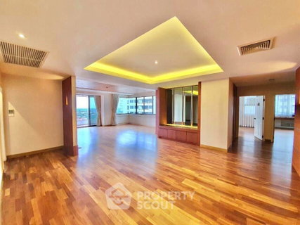 คอนโด 4 ห้องนอน ขาย Riverine Place ชั้น 24 ใกล้ MRT แยกติวานนท์ (ID 566369)