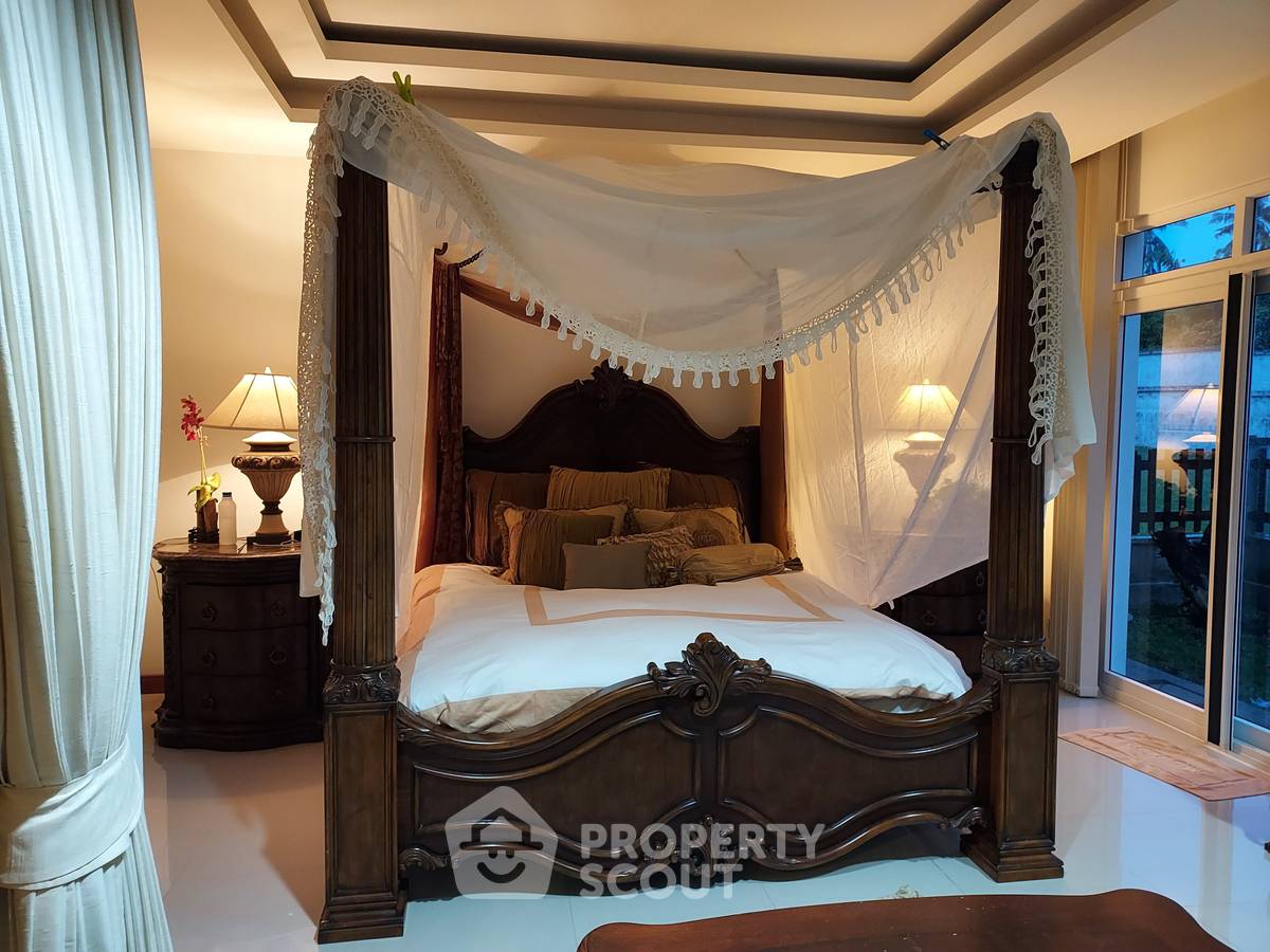 รูป บ้านท่ะเล พัทยา ให้เช่า วิลล่า 3 ห้องนอน ย่าน นาจอมเทียน สัตหีบ (ID 2110570) - รูปที่ 8/16